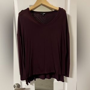 Aritzia wilfred burgundy side split top sz xs xsmall preloved